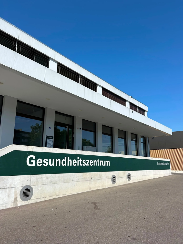 Aussenansicht Bachenbuelach